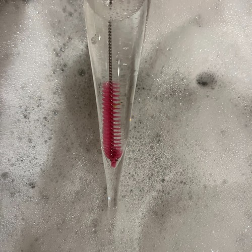 Brush for narrow champagne - brush,